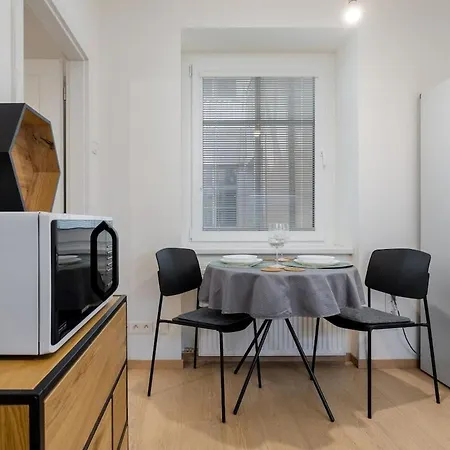 The Hive Old Town Apartman